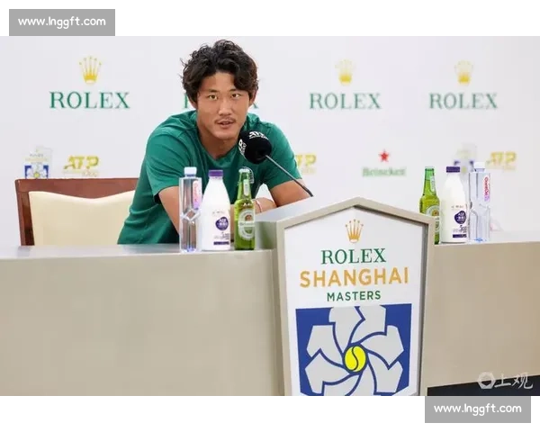 张之臻赴港进校园:与小学生共赴网球之约